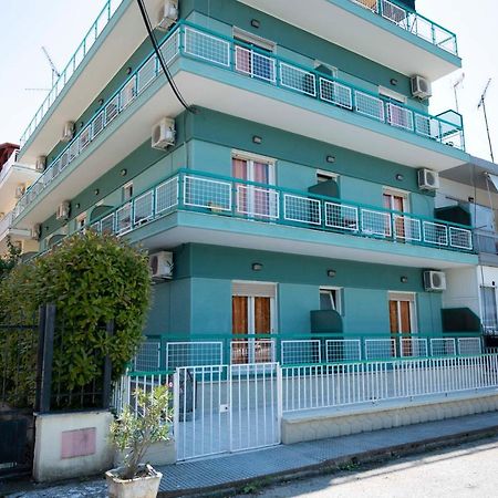 Amelies Apartments ปาราเลียกาเตอรีนิส ภายนอก รูปภาพ